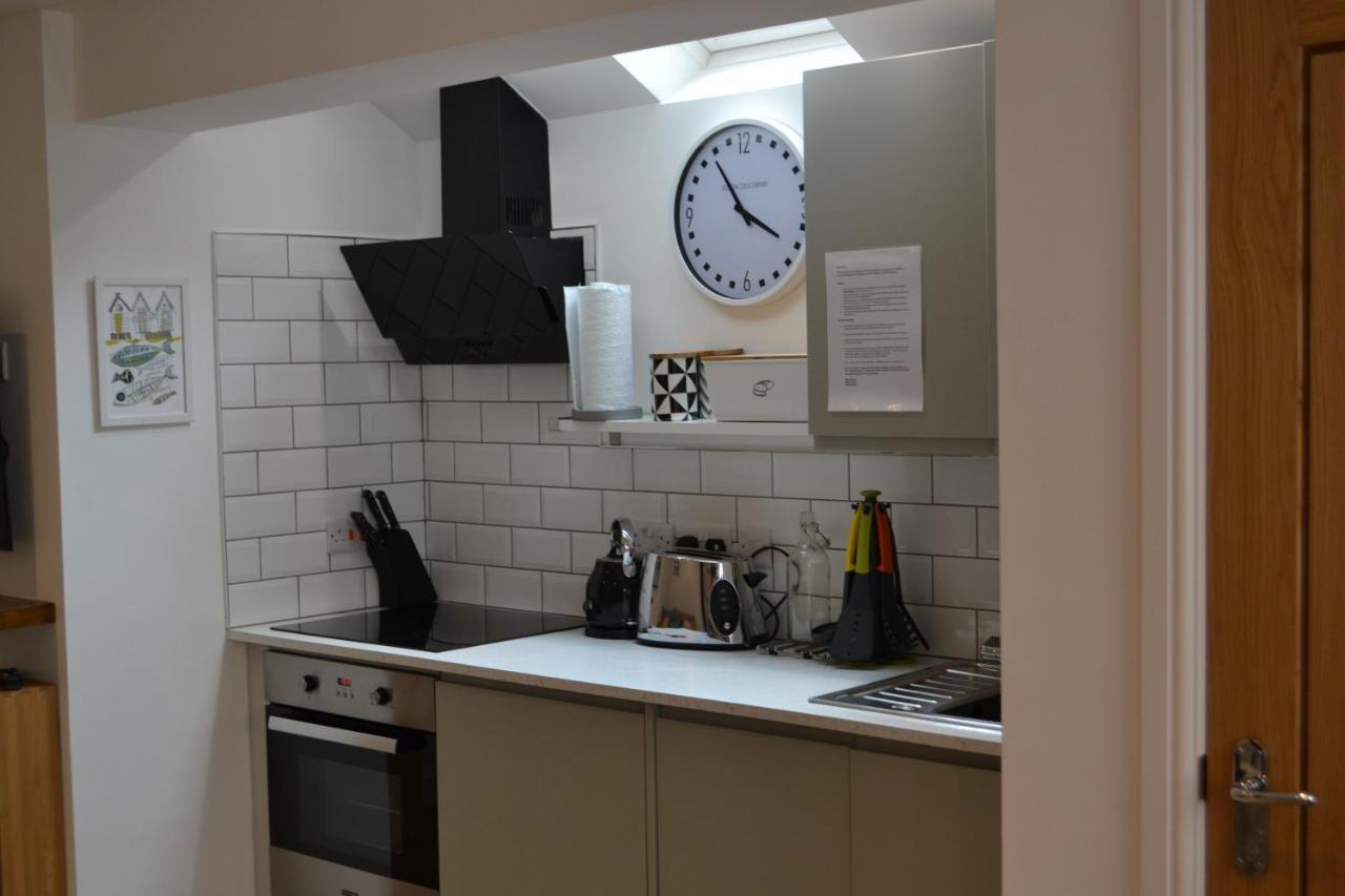 Bijou Romantic Retreat, Whitby Centre Bagian luar foto